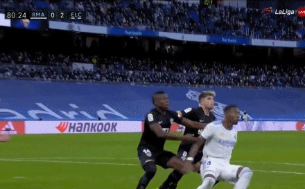 1642972192141067540.gif